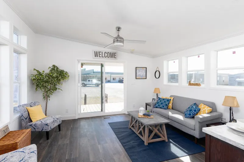 Contemporary cabin a700 interior home features