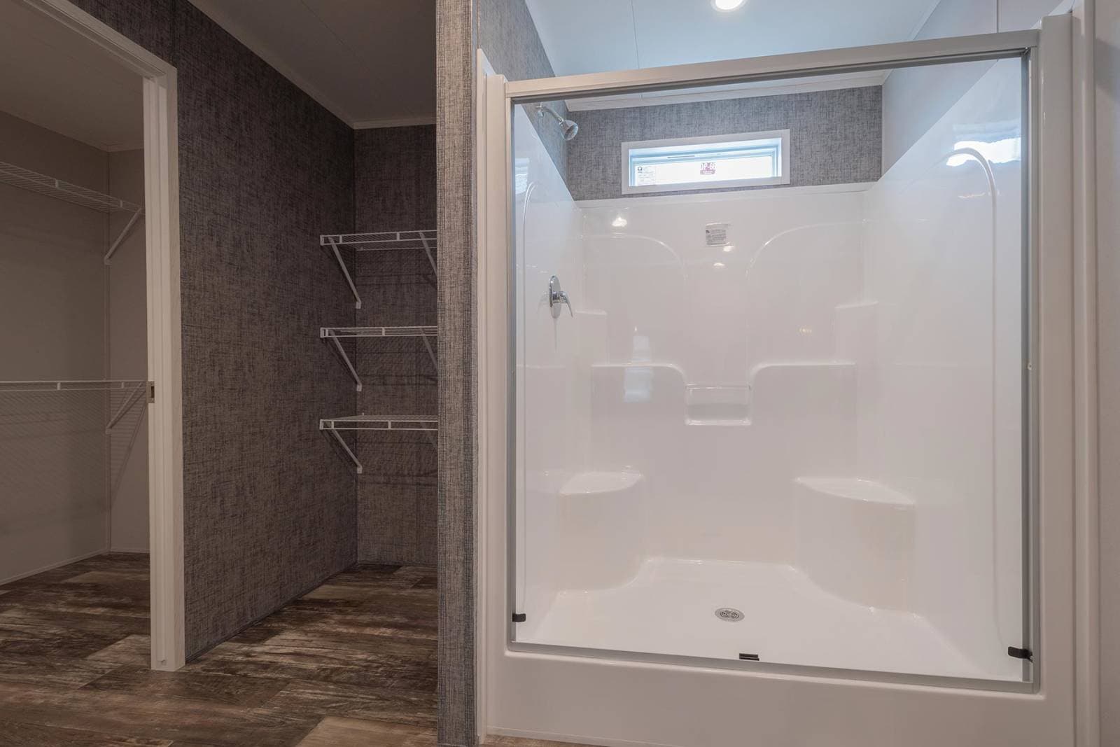 Rm3268a bathroom home features