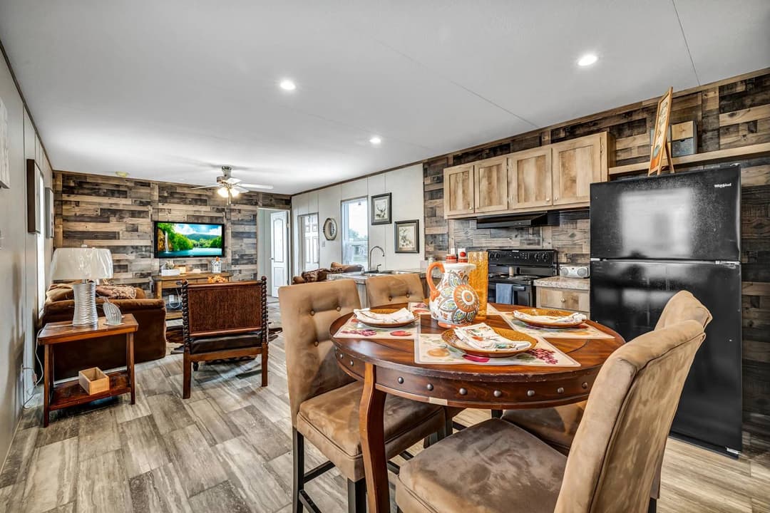 Rm1456a interior home features