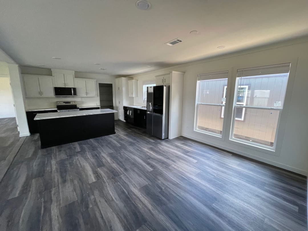 Hero 76 (inventory) kitchen home features