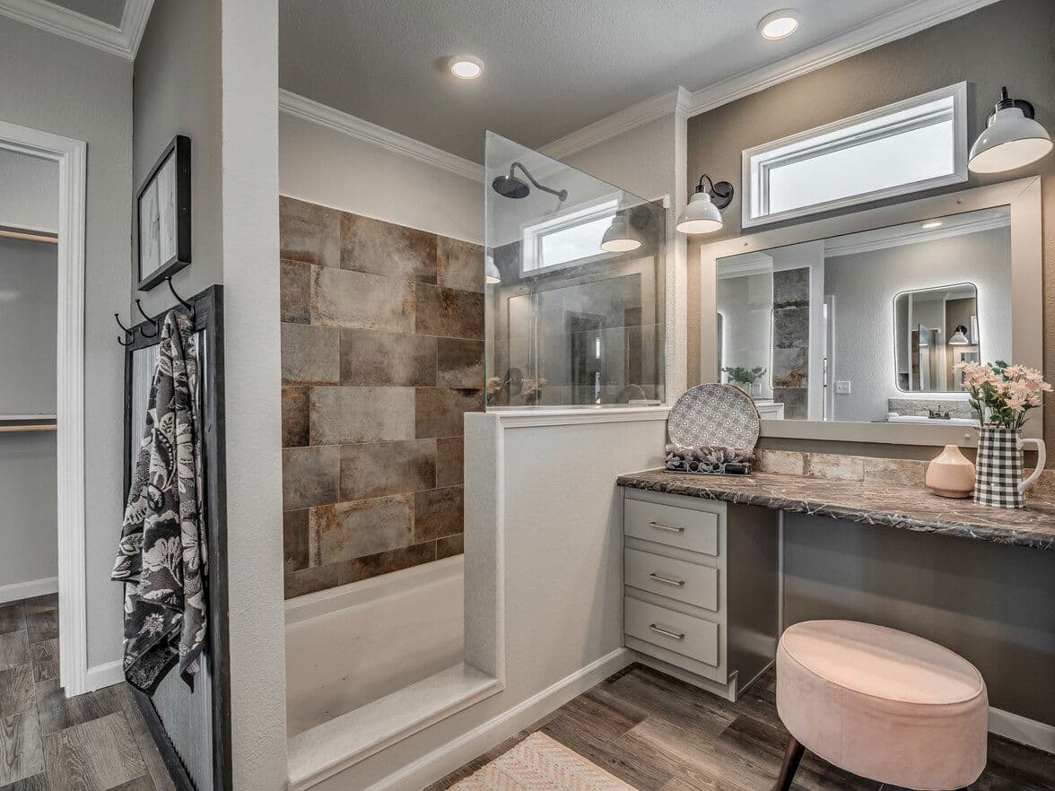 Vintage farmhouse flex 47643a bathroom home features