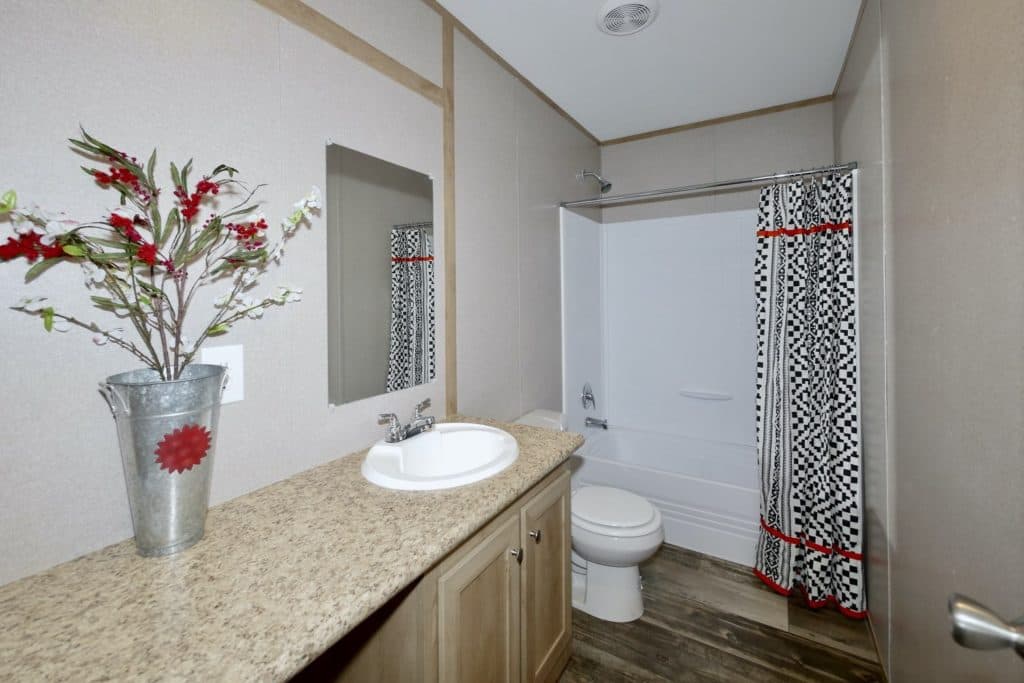 Columbia 9344 bathroom home features