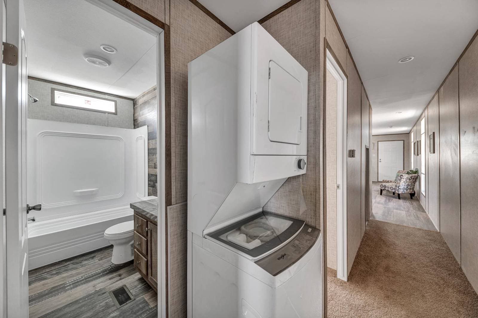 Cs1650a interior home features