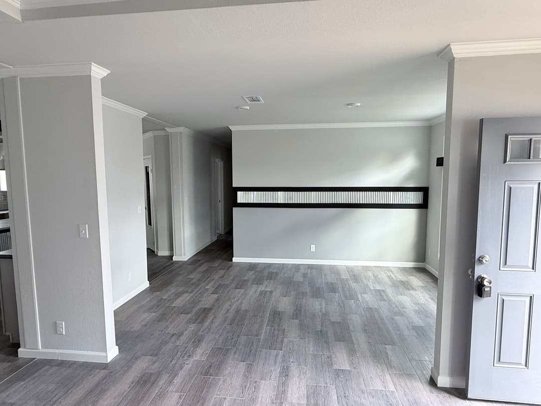 Vintage farmhouse (inventory) interior home features