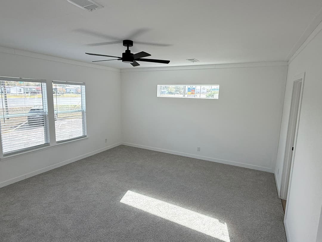 Lux haven (inventory) interior home features