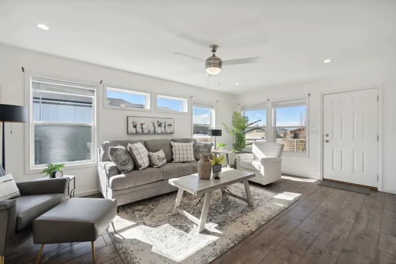 Pika interior home features