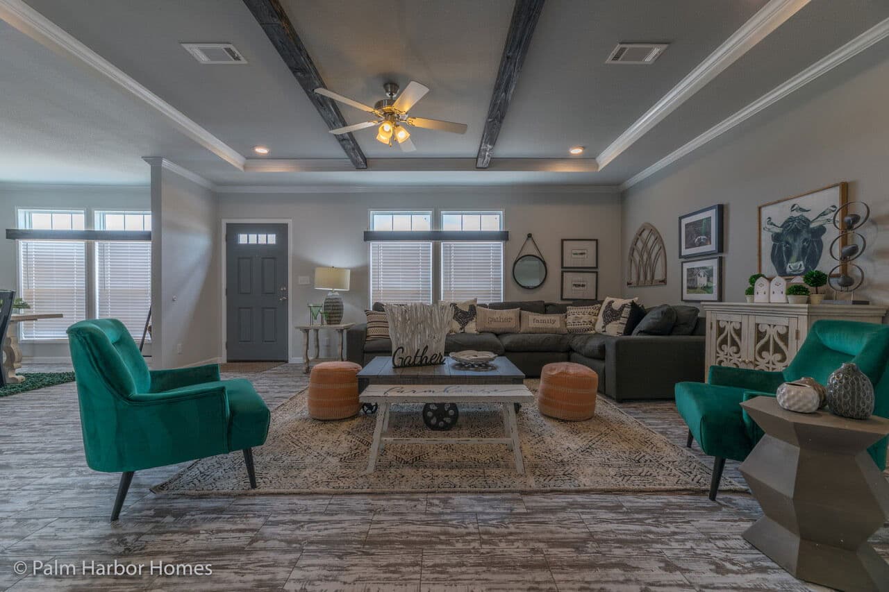 Vintage farmhouse 32643c interior home features