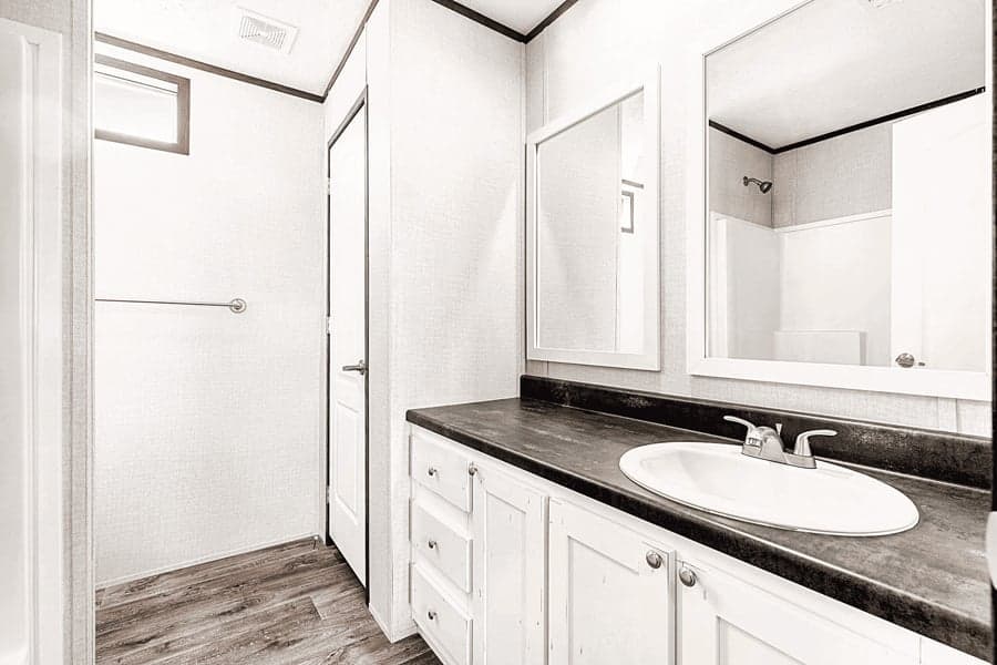 The bobby jo bathroom home features