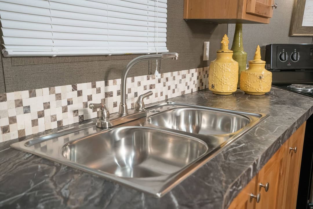 Cs1676c kitchen home features