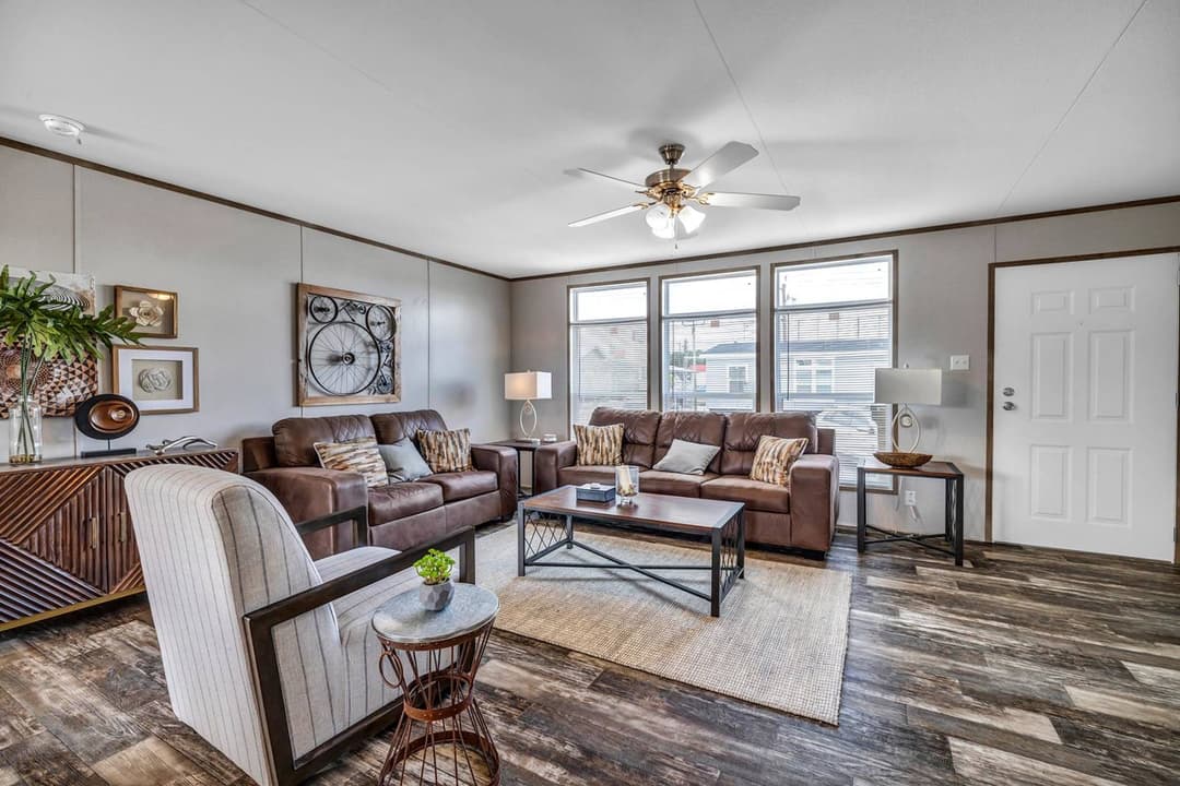 Nm3248b interior home features