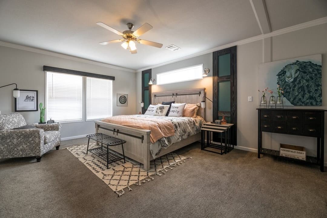 Vintage farmhouse 32643c bedroom home features