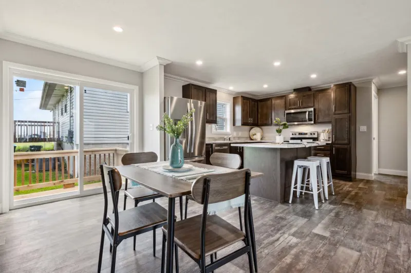 Prairie dune 8862 interior home features