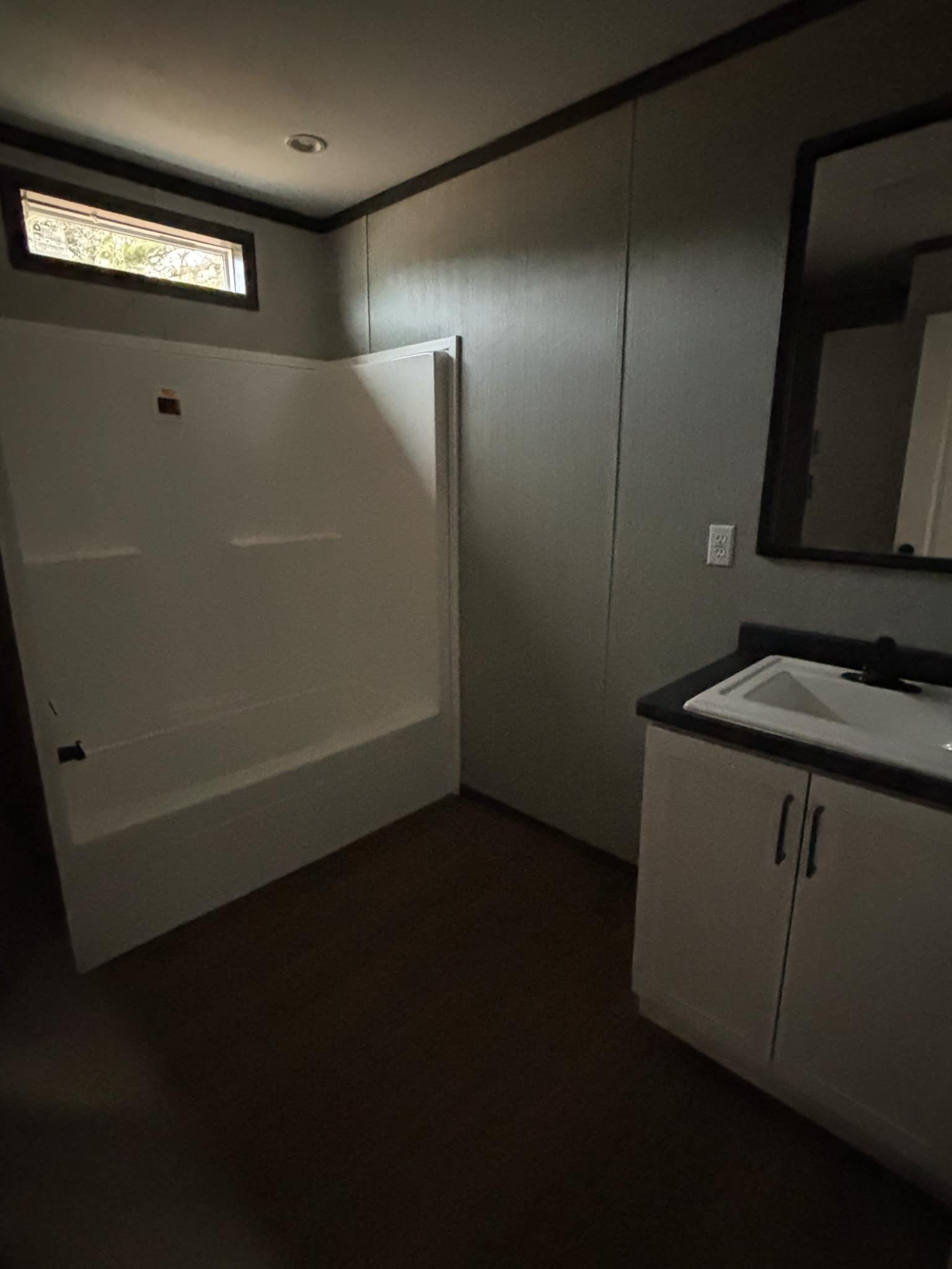 The embrace (inventory) bathroom home features