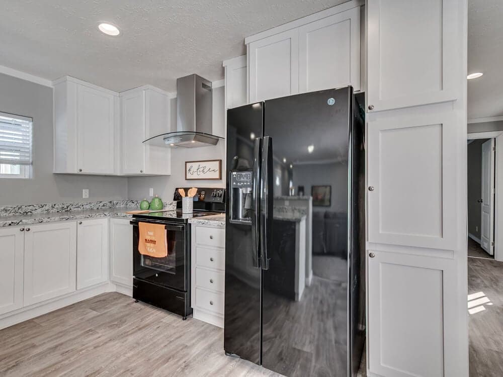 The big bo kitchen home features