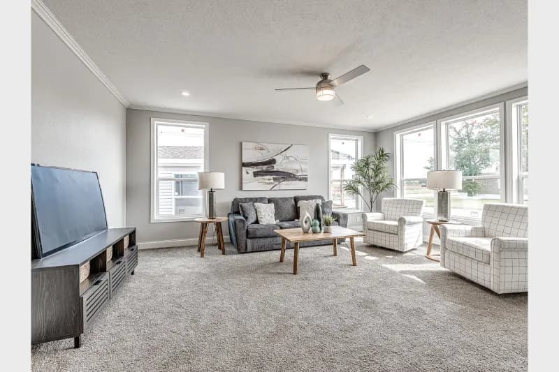 Genesis 9302 interior home features