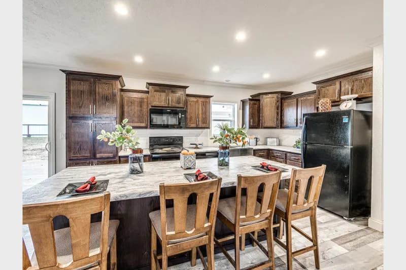 Skyliner 4765j kitchen home features