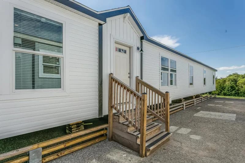 Prairie dune 8978 exterior and elevation home features