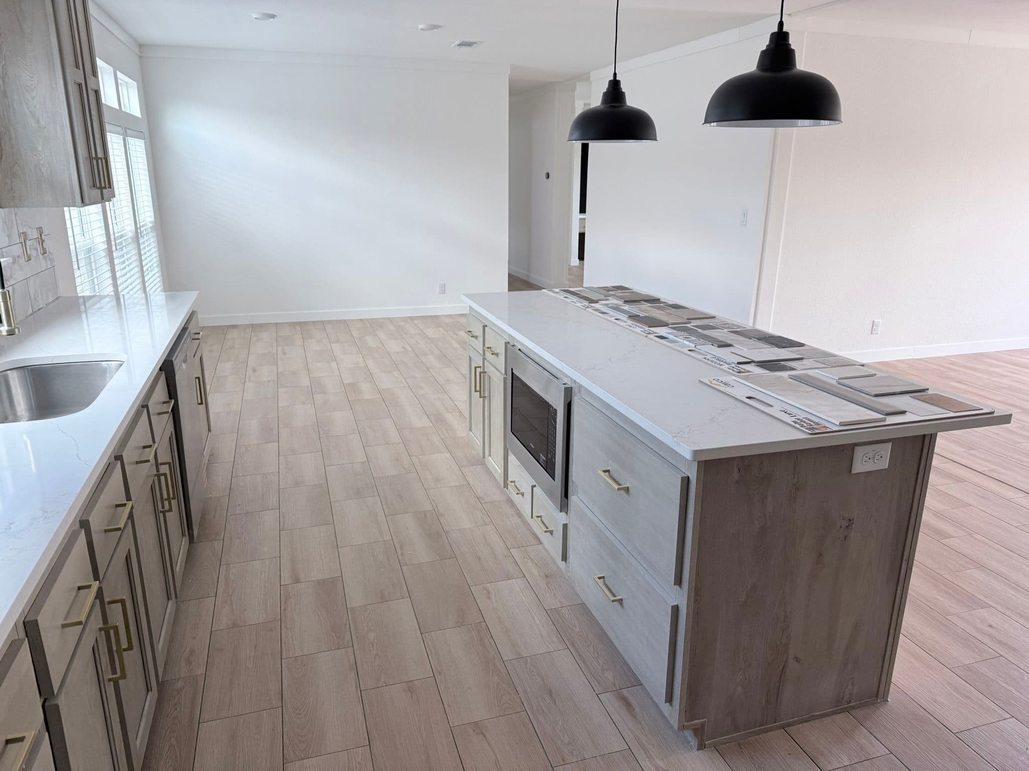 Lux haven (inventory) kitchen home features