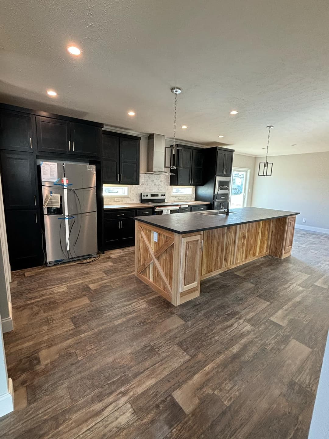 Genesis (inventory) kitchen home features