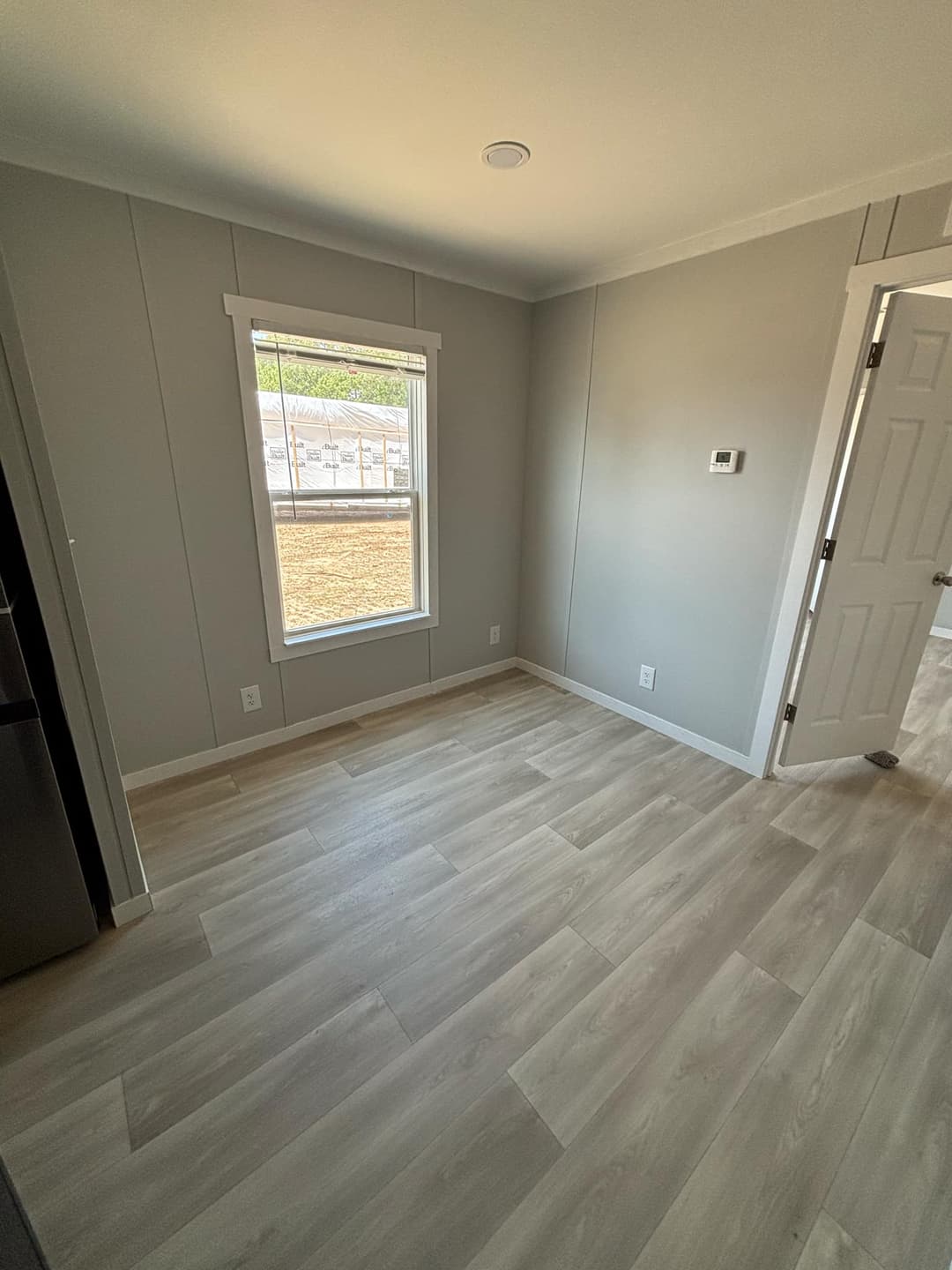 The ford (inventory) interior home features