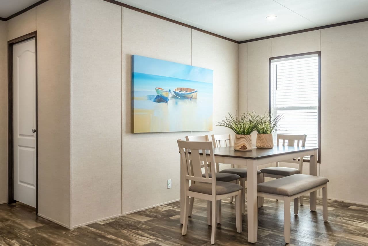 Prime clay 135 interior home features