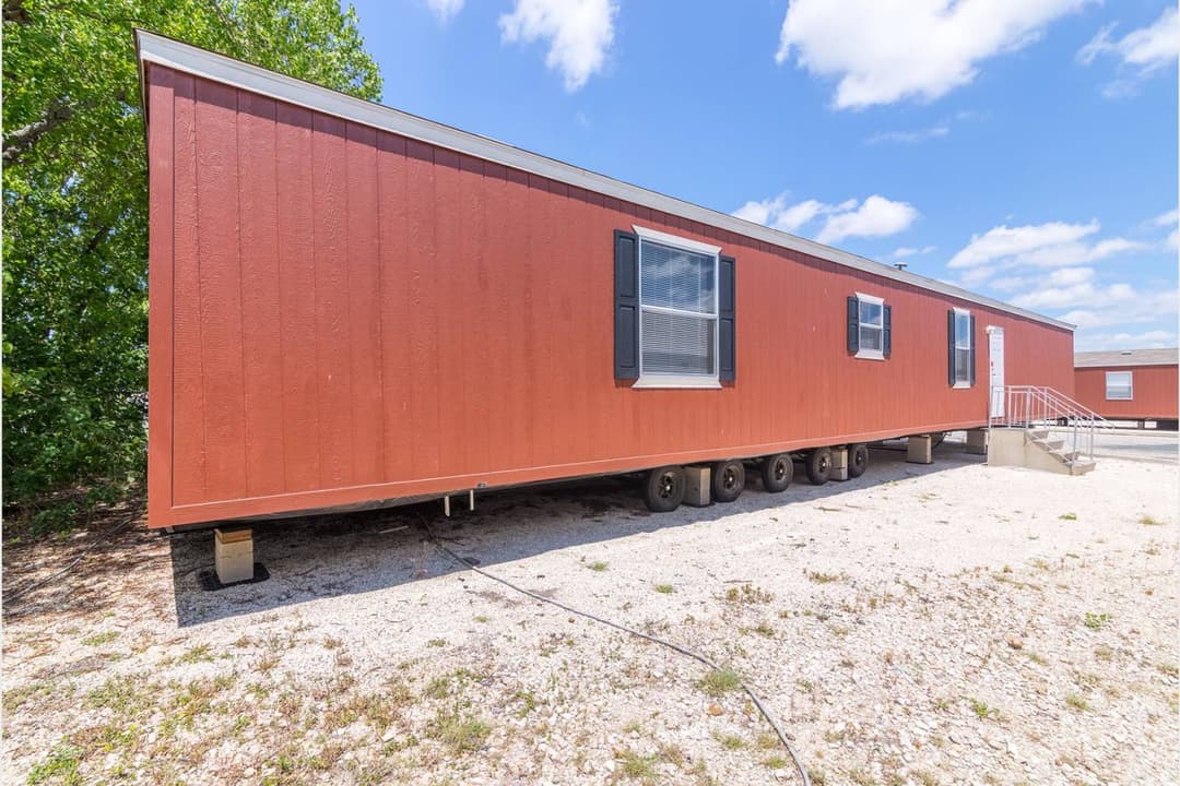 Cs1672a exterior and elevation home features