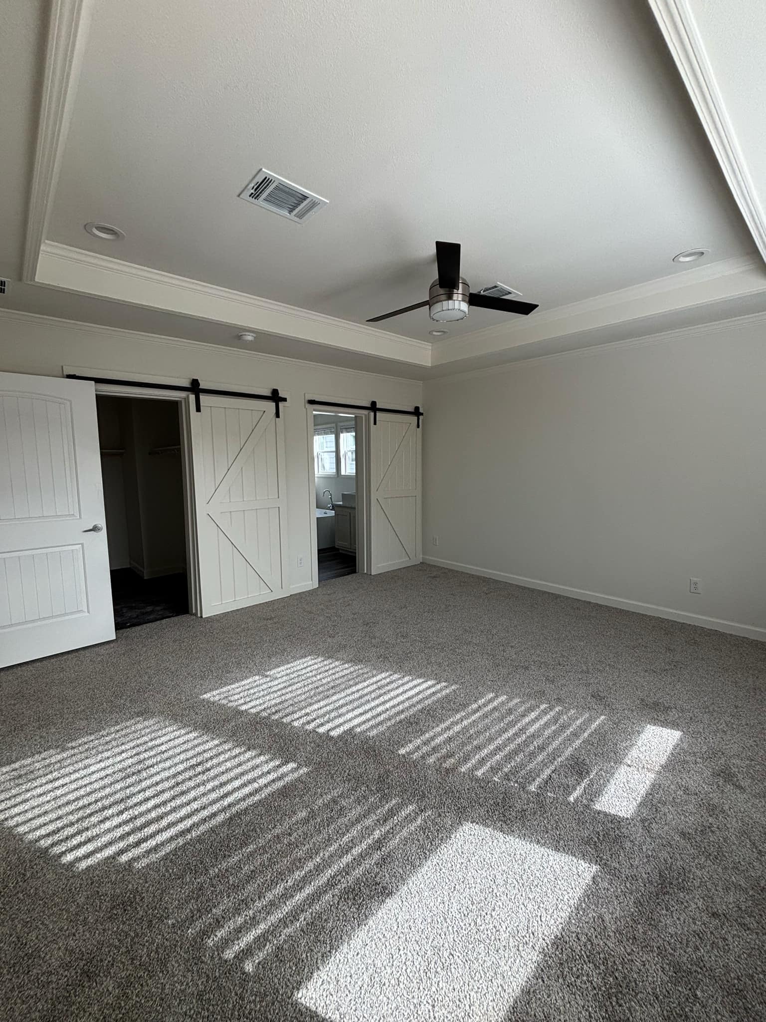 M1-56 (inventory) interior home features