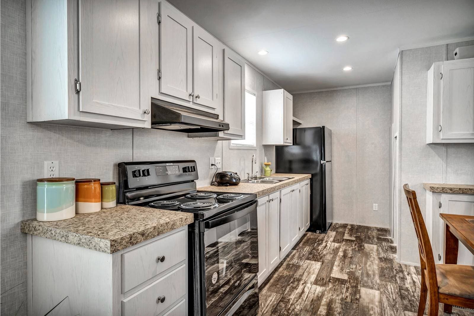 Rm1656a kitchen home features