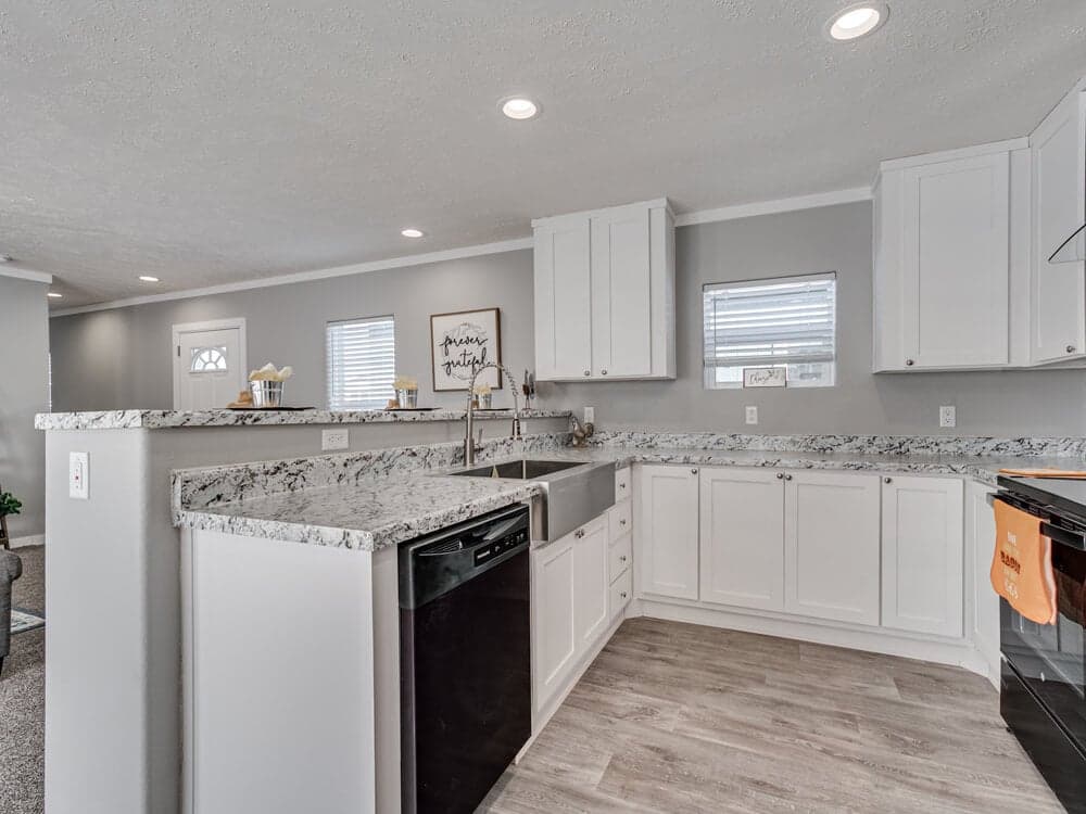 The big bo kitchen home features