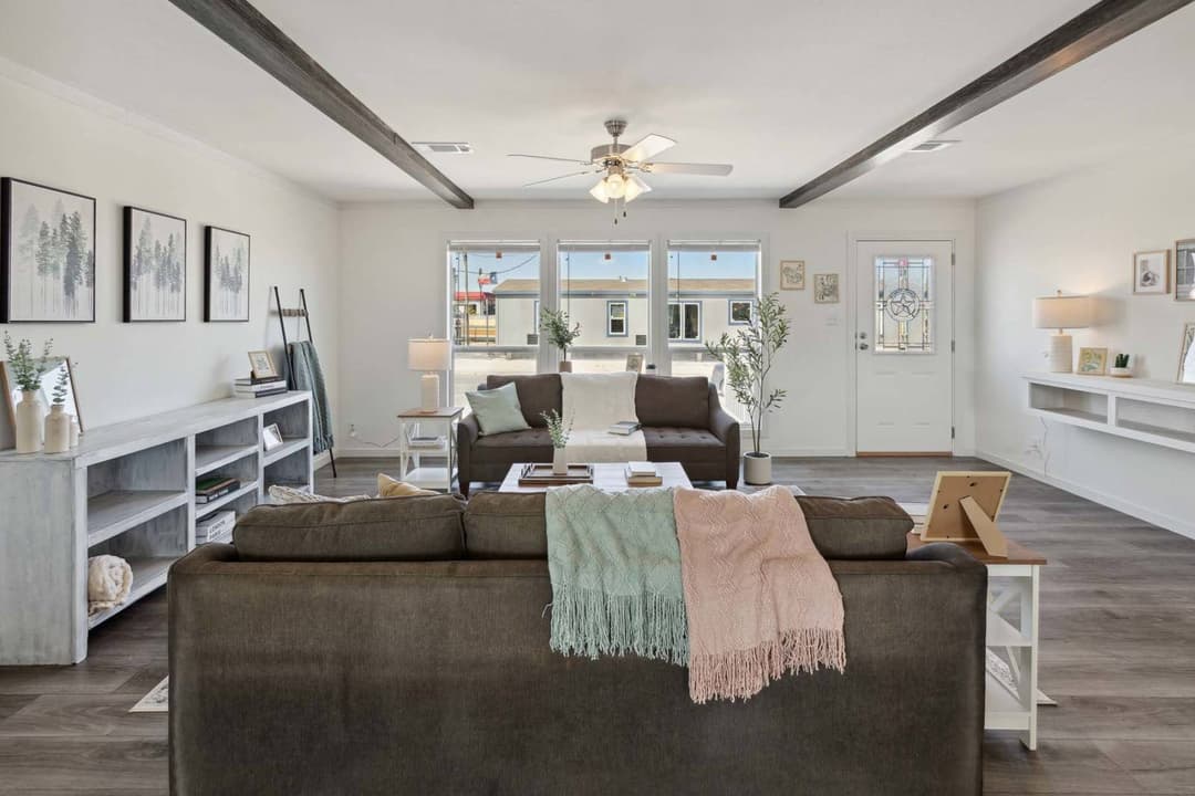 Nm3276a interior home features