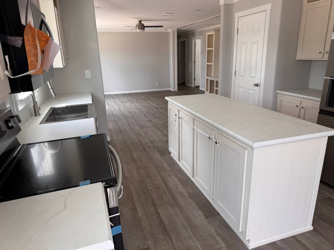 The hoover (inventory) kitchen home features