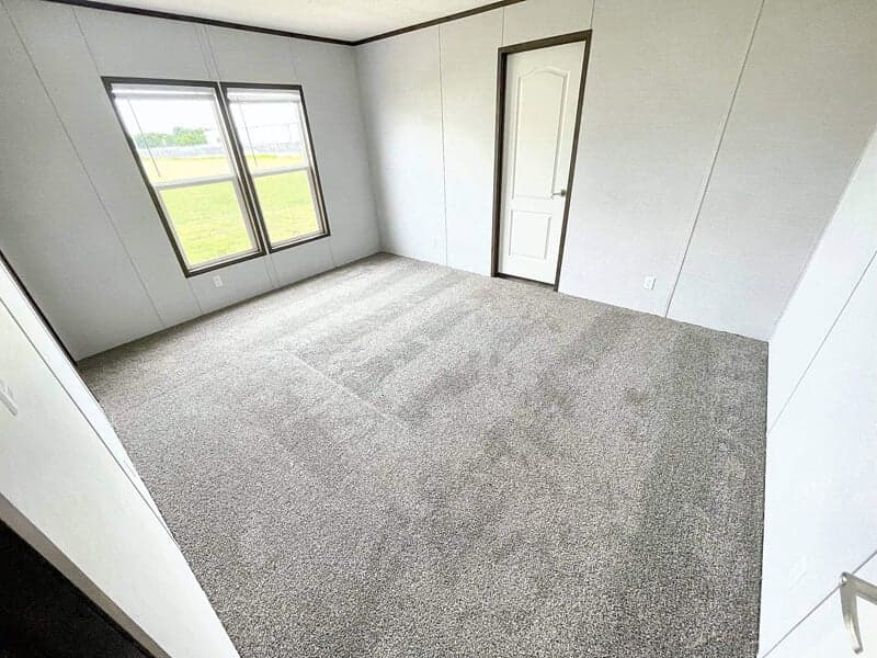 The declaration  bedroom home features