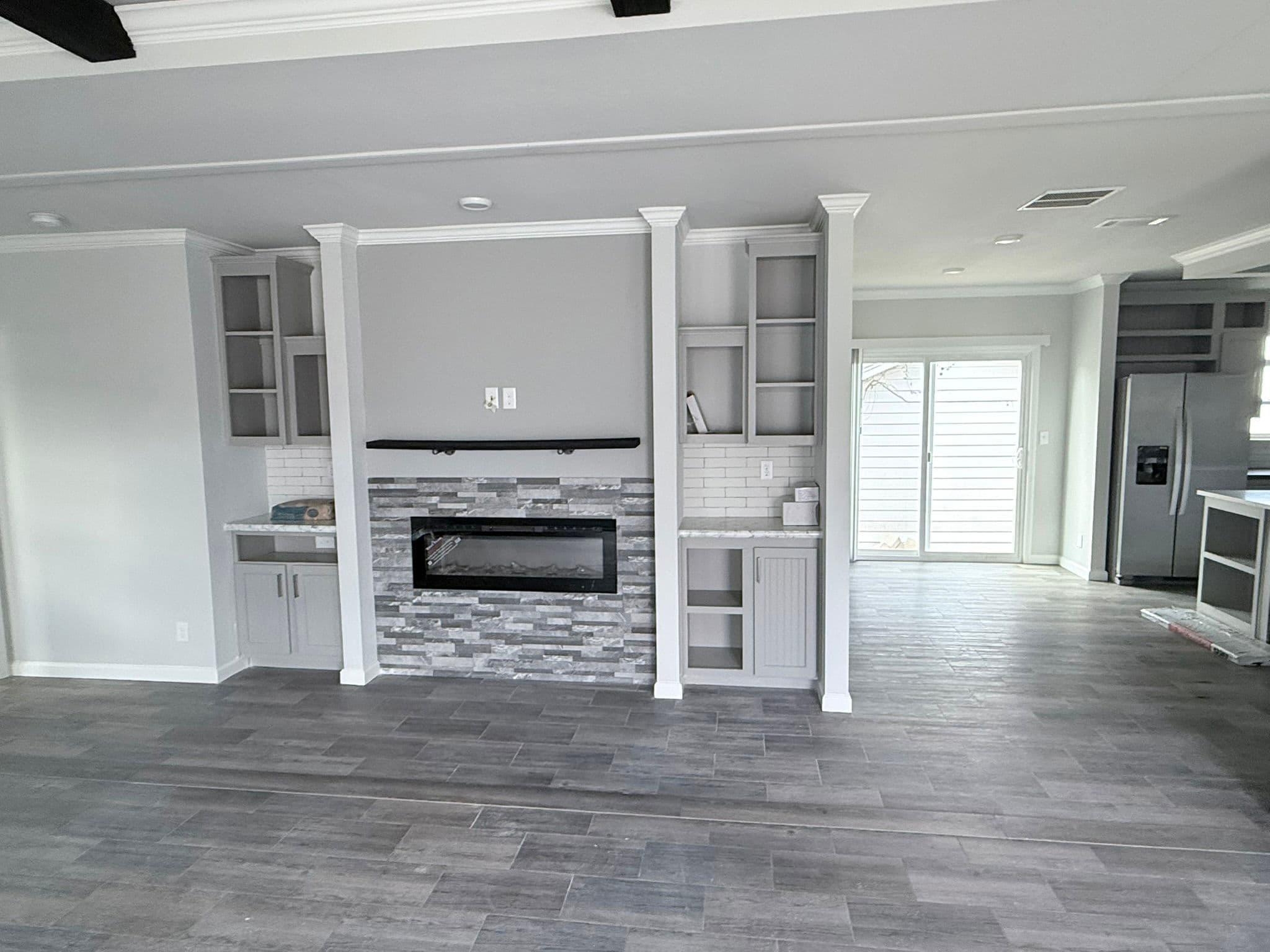 Vintage farmhouse (inventory) interior home features