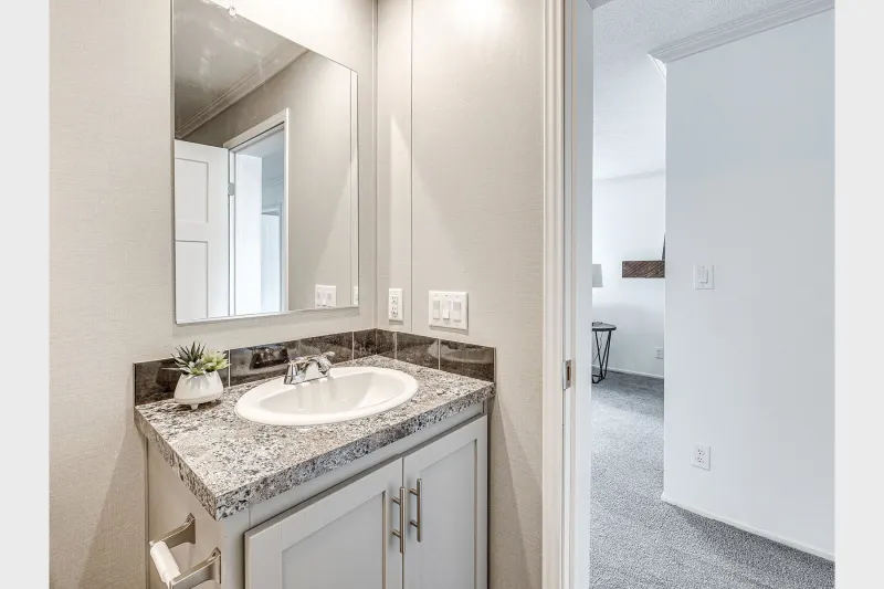 Prairie dune 8810 bathroom home features