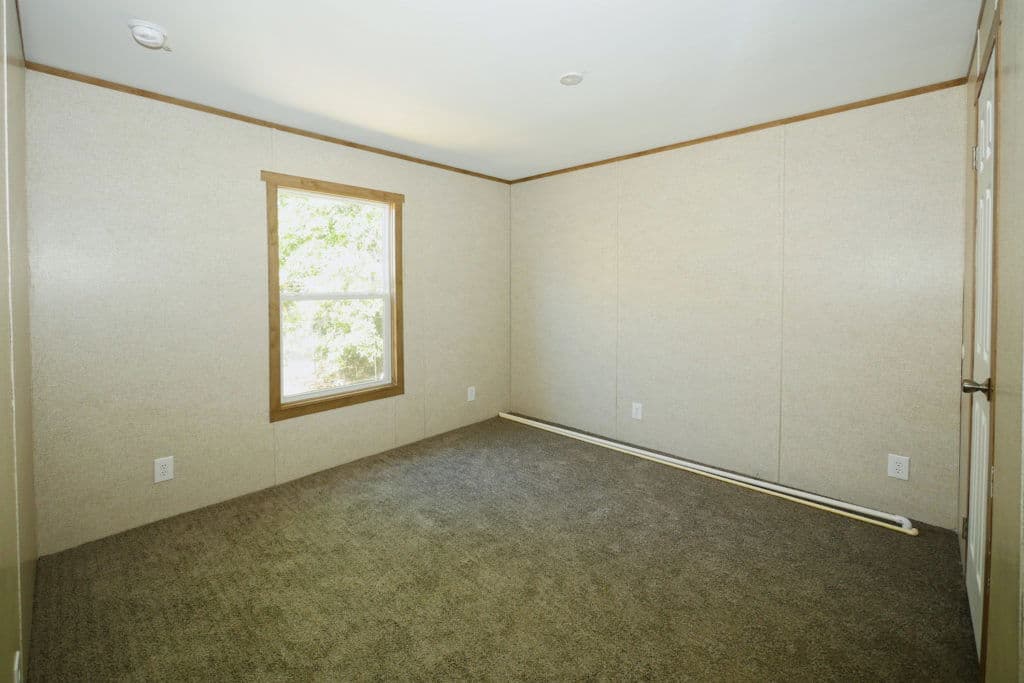 Leo 9156 bedroom home features