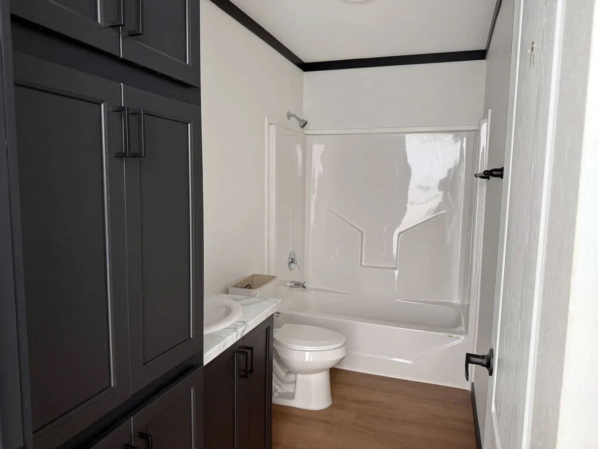 The liberty bathroom home features