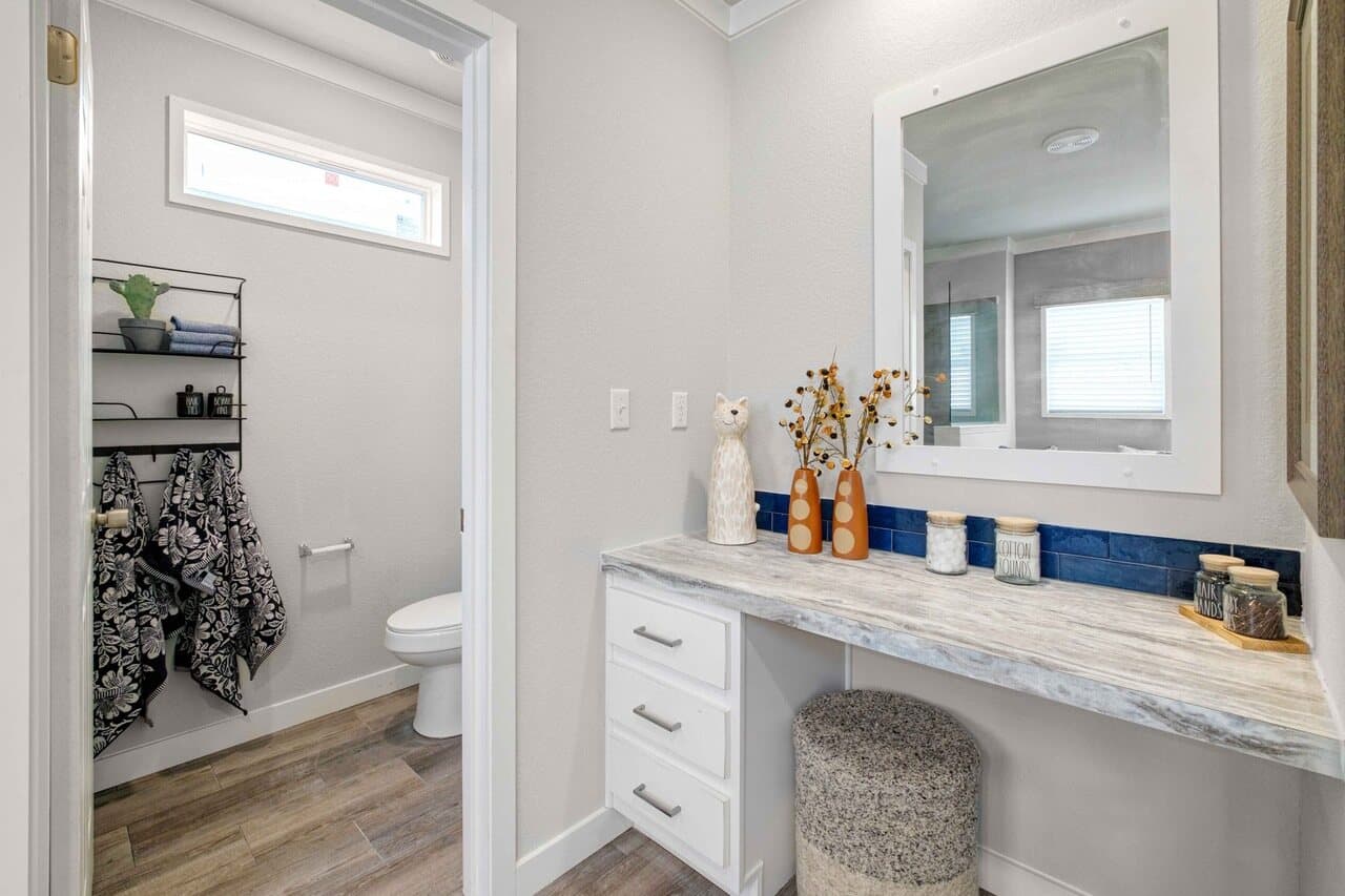 Belterra ii 32684b bathroom home features