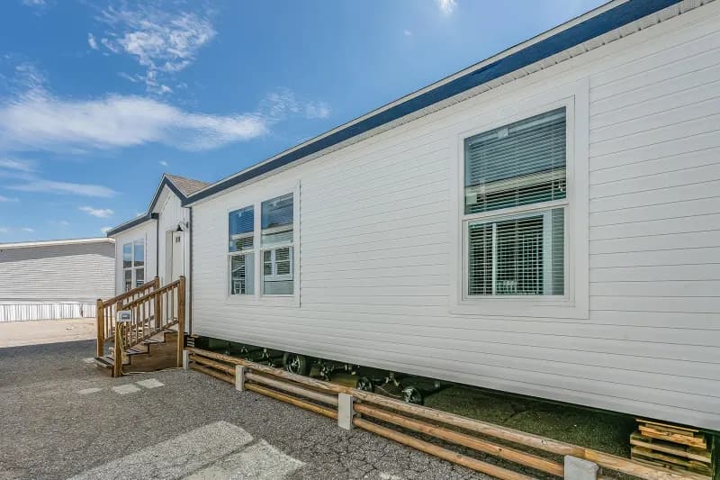 Prairie dune 8978 elevation and exterior home features