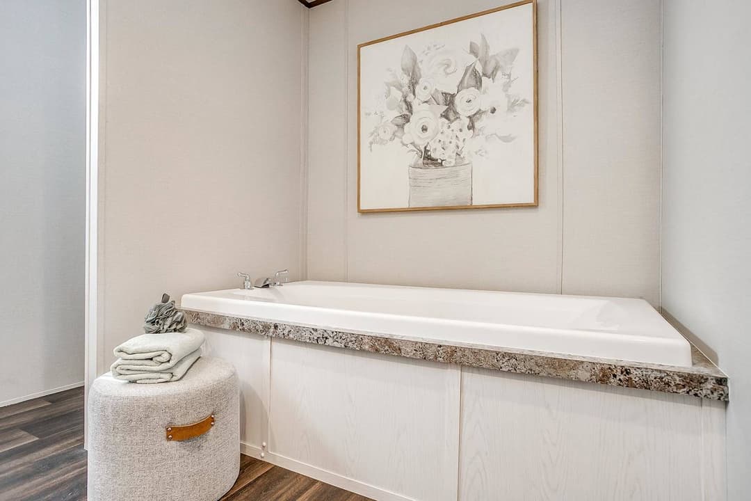 Nm3260f bathroom home features