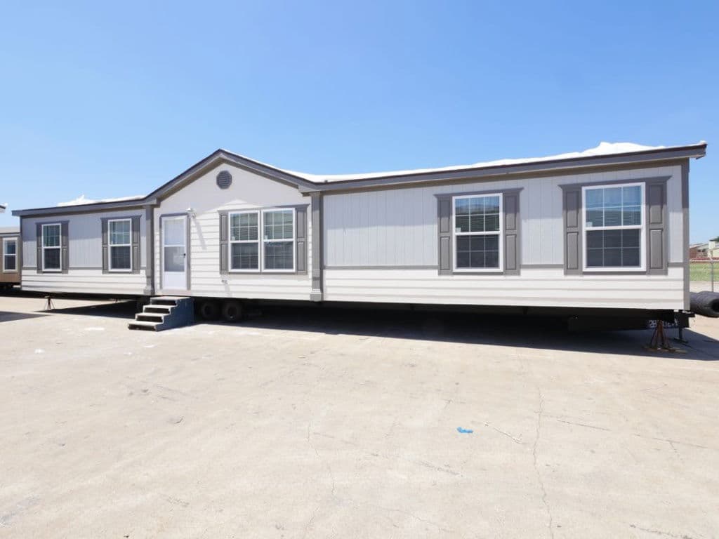 Beebe 2810 hero, elevation, and exterior home features