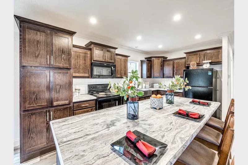 Skyliner 4765j kitchen home features