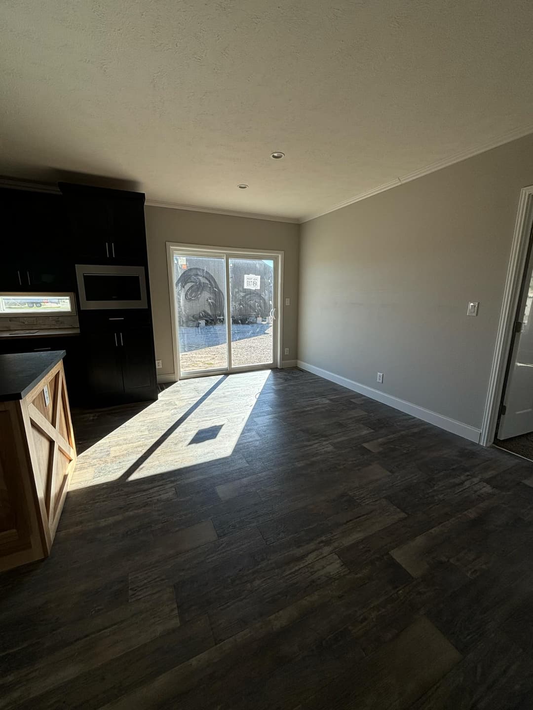 Genesis (inventory) interior home features