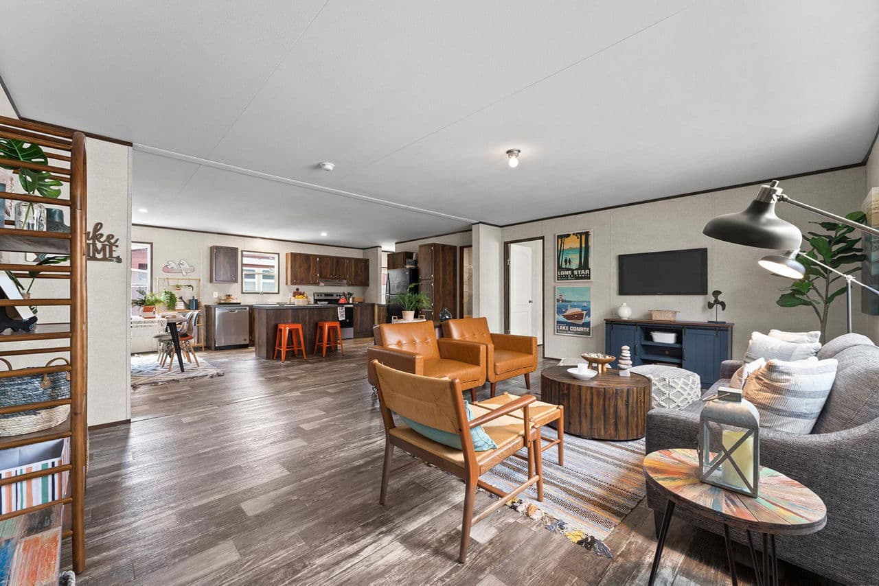 Prime hopkins 135 interior home features