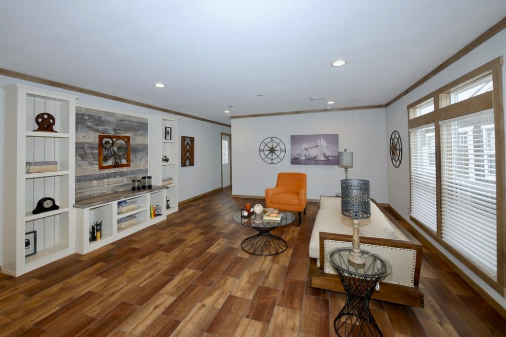 Isabel 9676 interior home features