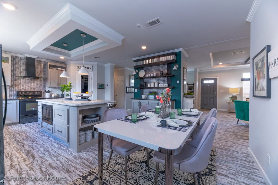 Vintage farmhouse 32643c interior home features