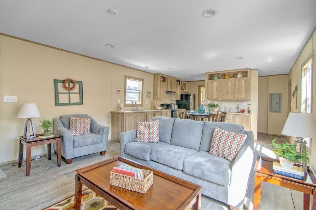 Carina 9270 interior home features