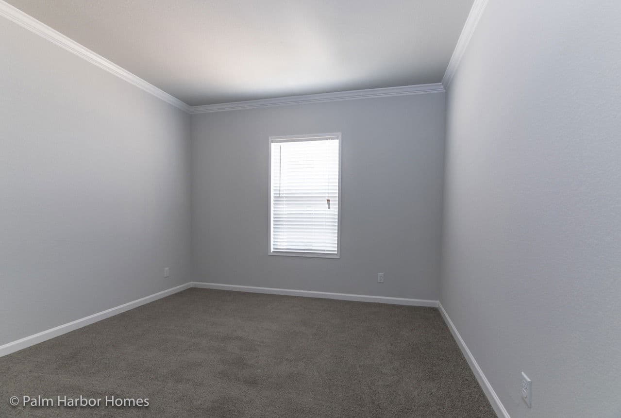 Vintage farmhouse 32643c bedroom home features