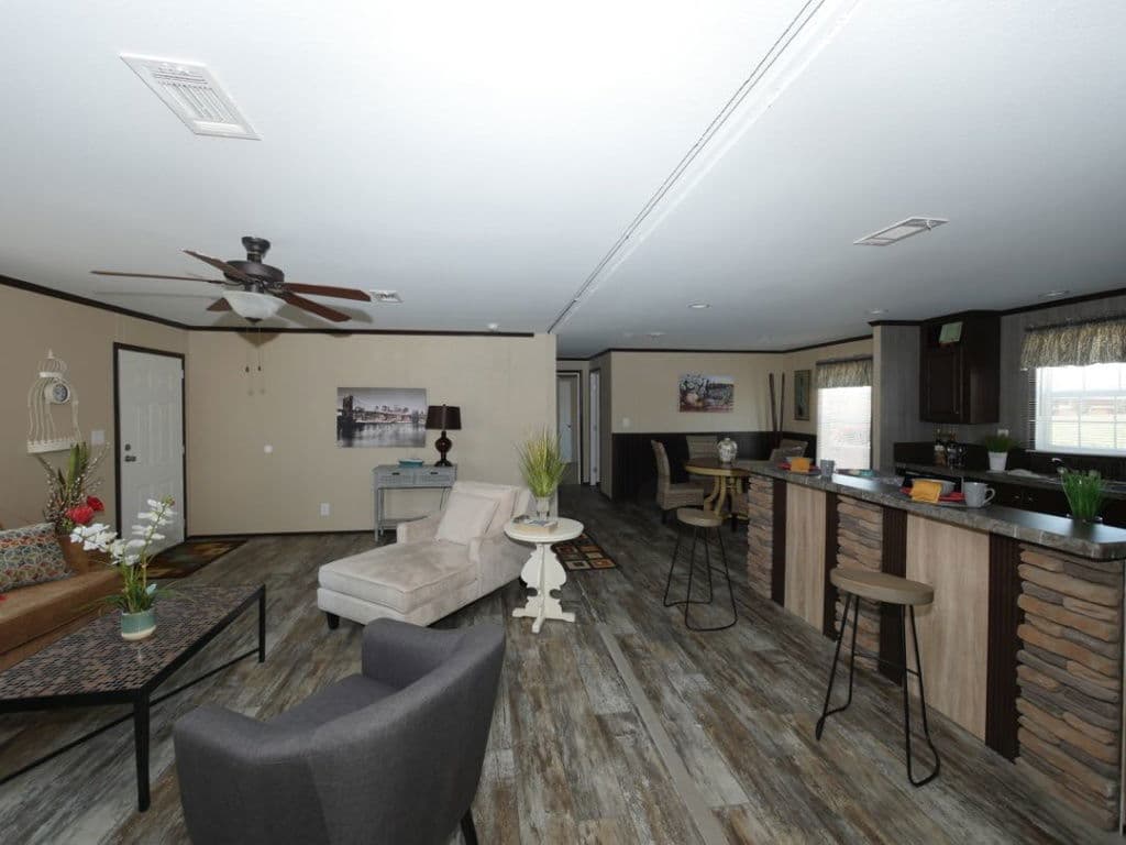 Beebe 2810 kitchen home features