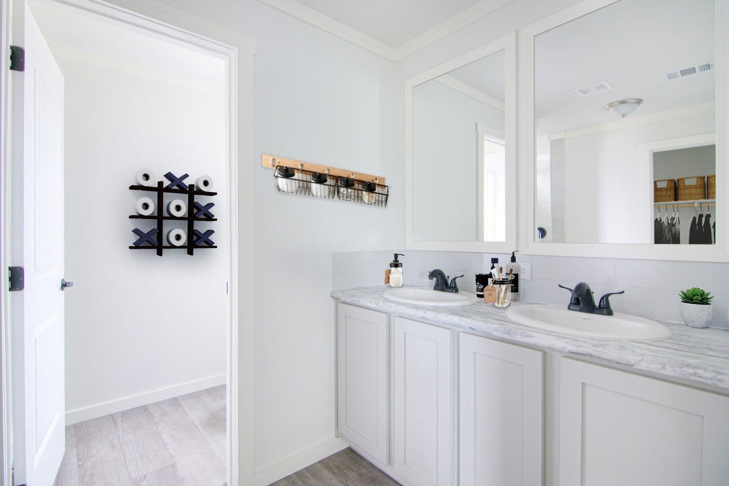 The great divide s58-68m bathroom home features