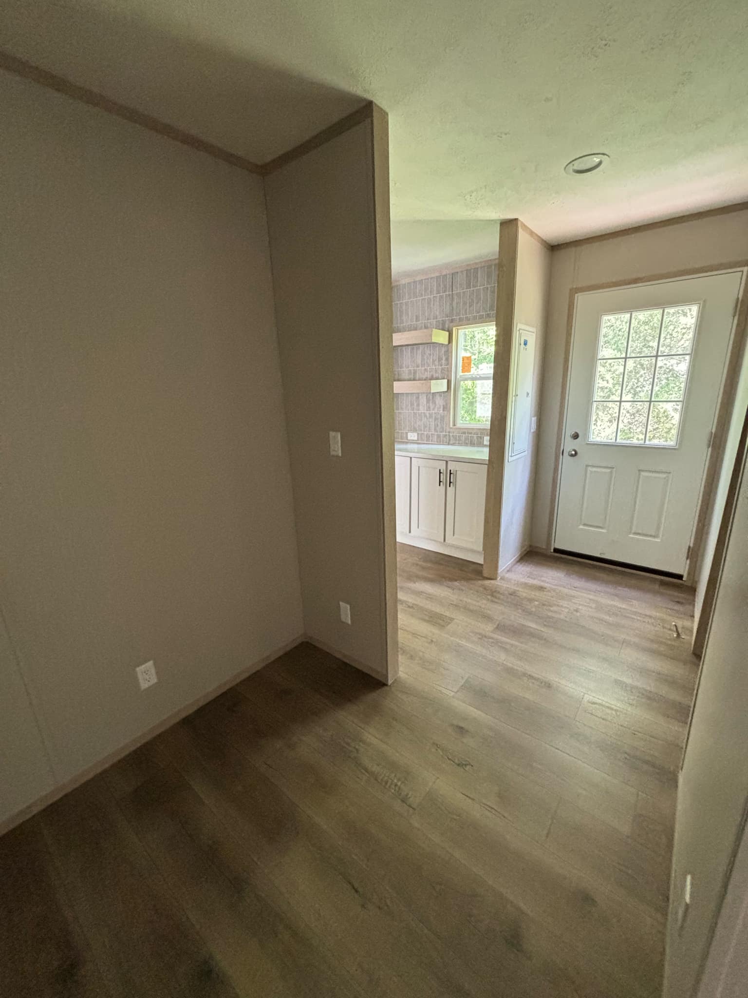 The expedition (inventory) interior home features